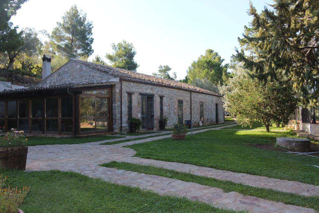 L'Antico Casale Polizzi Generosa Exterior foto